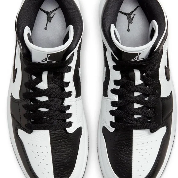 NIB Nike Women's Air Jordan 1 Mid SE Homage Split Black White Sz 9.5 - Picture 4 of 8